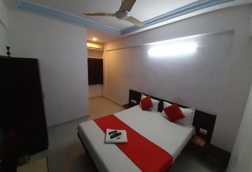 Deluxe-huone, Royal Night