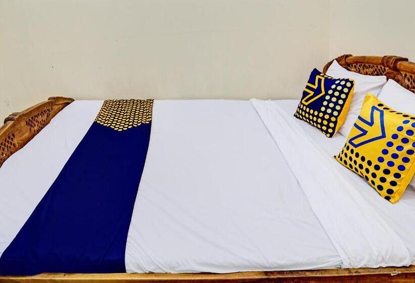 חדר אקונומי, Spot On 93108 Homestay H. Syarif Syariah   Ra Kartini