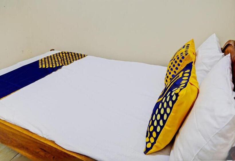 חדר אקונומי, Spot On 93108 Homestay H. Syarif Syariah   Ra Kartini