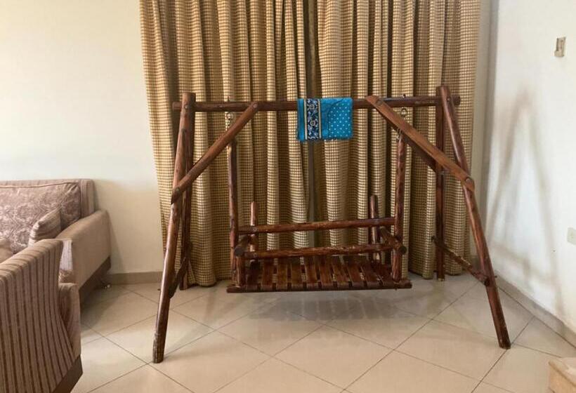 Suíte 2 Dormitórios, منامي للشقق المخدومة كورنيش الخبر اقتصادي