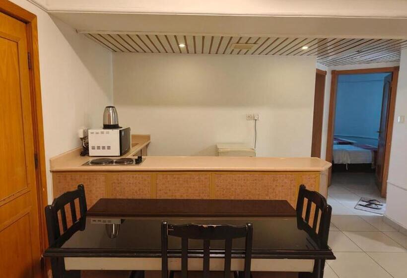 Suíte, منامي للشقق المخدومة كورنيش الخبر اقتصادي