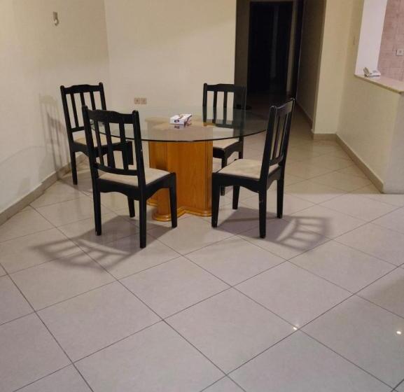 Suíte 2 Dormitórios, منامي للشقق المخدومة كورنيش الخبر اقتصادي