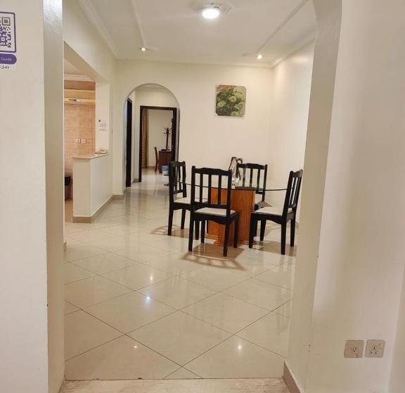 Suíte 2 Dormitórios, منامي للشقق المخدومة كورنيش الخبر اقتصادي