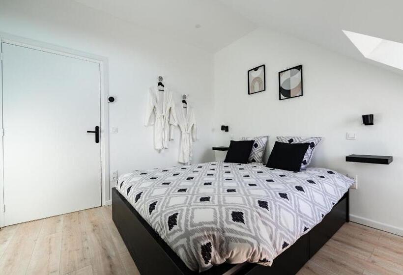 Апартаменты 2 Спальни, Le Domaine De La Rhonelle