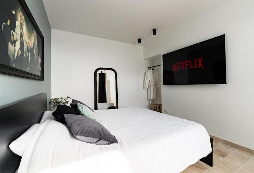 Люкс с гидромассажем, Le Domaine De La Rhonelle