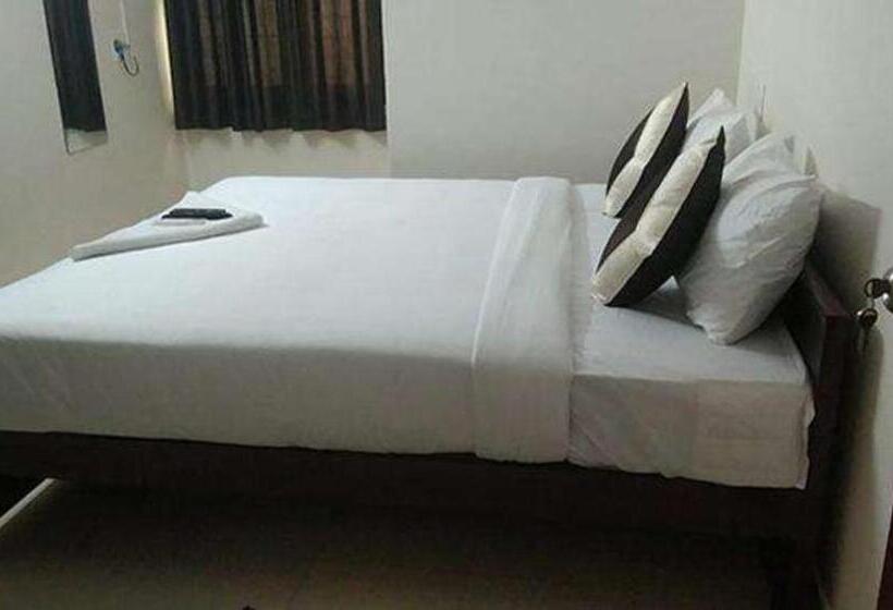 Номер Deluxe, Fabexpress Epic Residency   Nr Dlf It Park & Chennai Trade Center