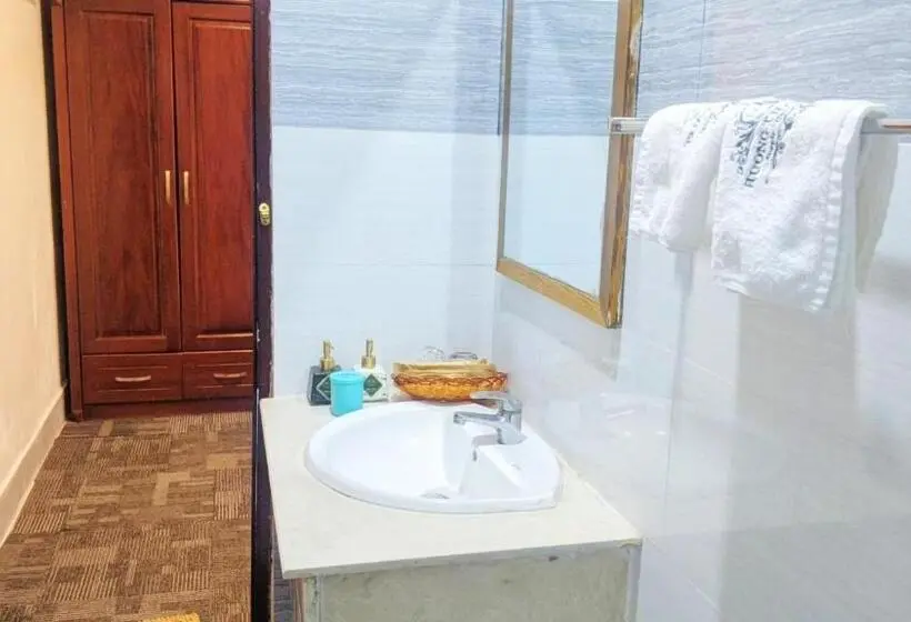 اتاق استاندارد سه نفره, Khách Sạn Hương Thầm Tây Ninh