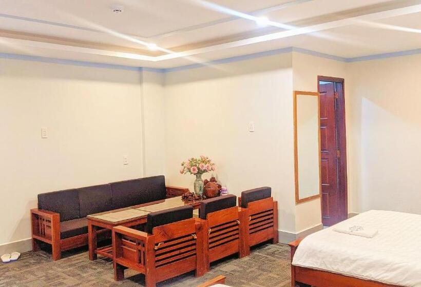 اتاق استاندارد سه نفره, Khách Sạn Hương Thầm Tây Ninh