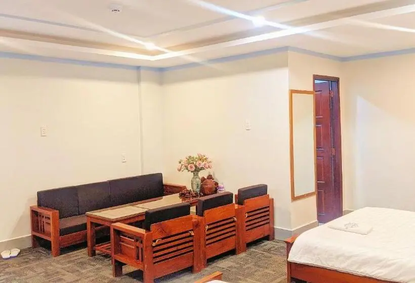 اتاق استاندارد سه نفره, Khách Sạn Hương Thầm Tây Ninh
