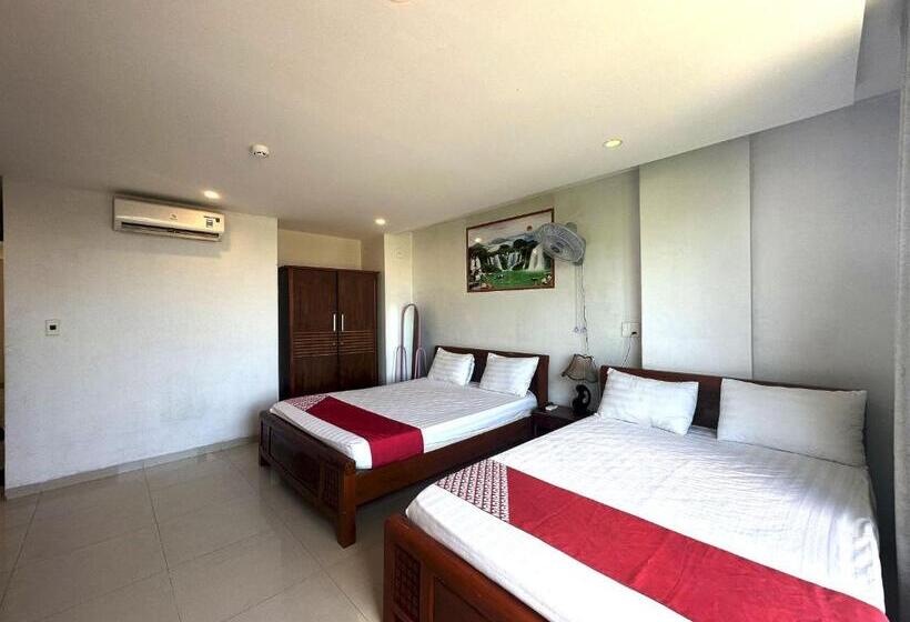 اتاق لوکس خانوادگی, Oyo 1201 Huy Hoang