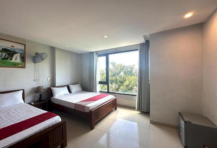 اتاق لوکس خانوادگی, Oyo 1201 Huy Hoang