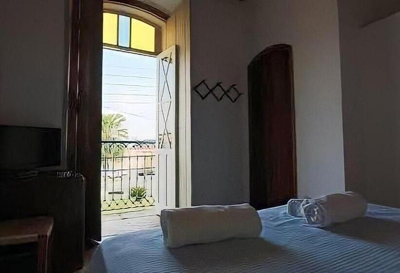 带景观的三人标准房间, Solar Colonial Pousada