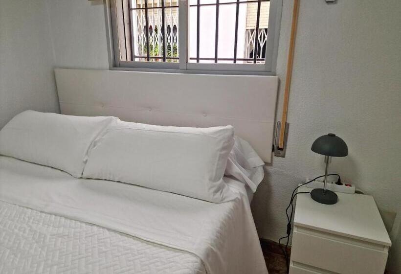 اتاق استاندارد با سرویس بهداشتی مشترک, Apartamento San Agustín   Alojamientos El Duque