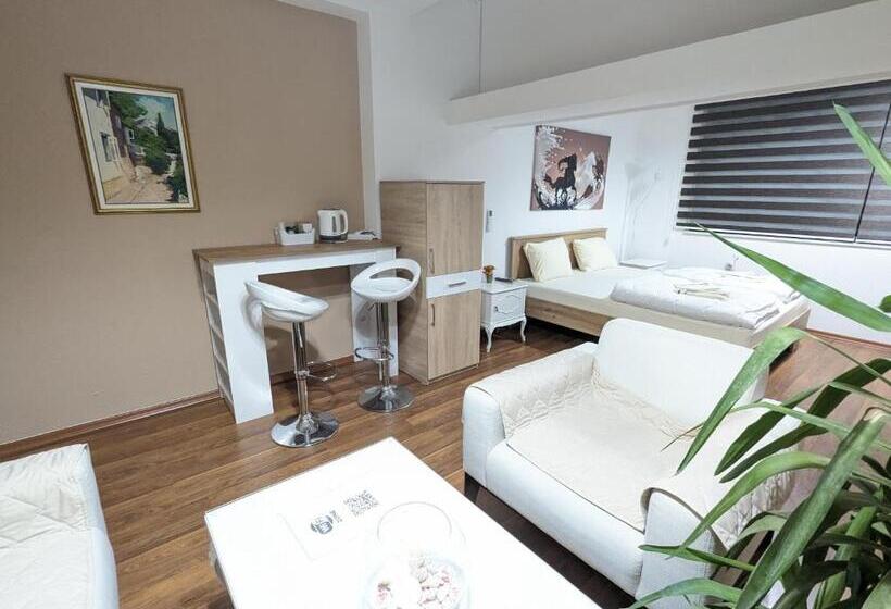 Deluxe Room Mountain View, Apartments Victory