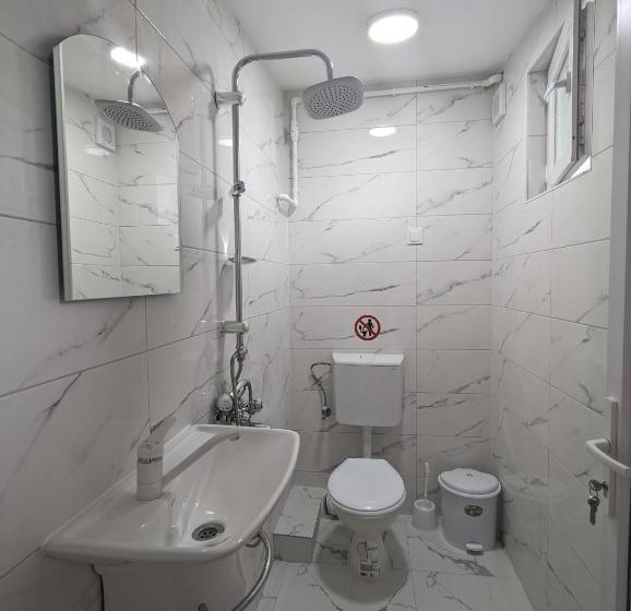 اتاق استاندارد چهار تخته, Apartments Victory
