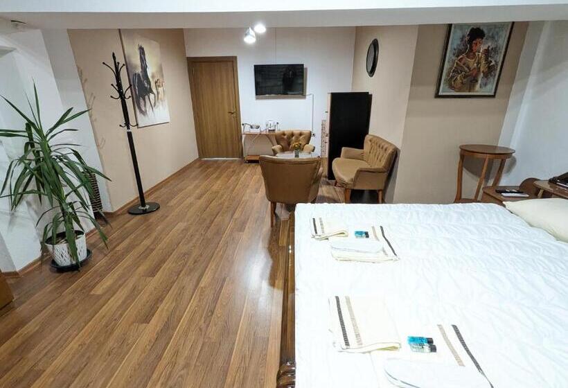 Deluxe Room Mountain View, Apartments Victory