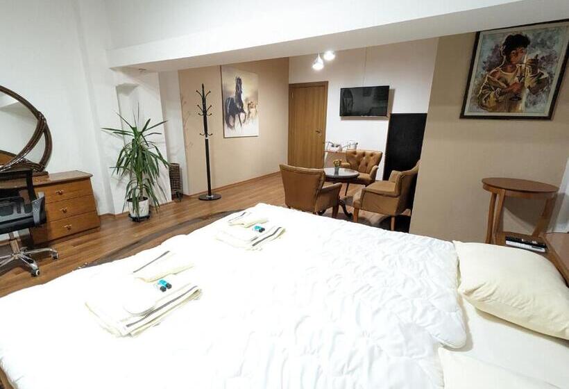 Deluxe Room Mountain View, Apartments Victory