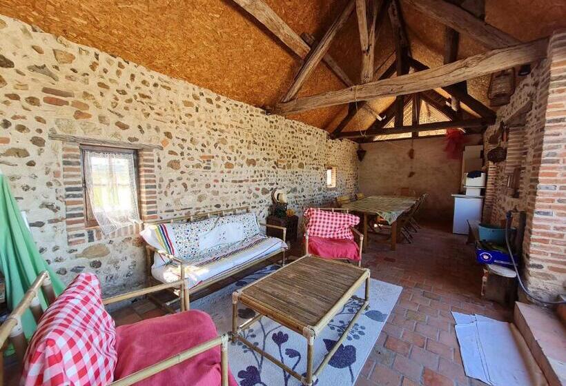 ファミリールーム, Chambre Lumineuse Avec Terrasse Privative, Au Coeur De La Région Des Châteaux Et De La Forêt D Orléa