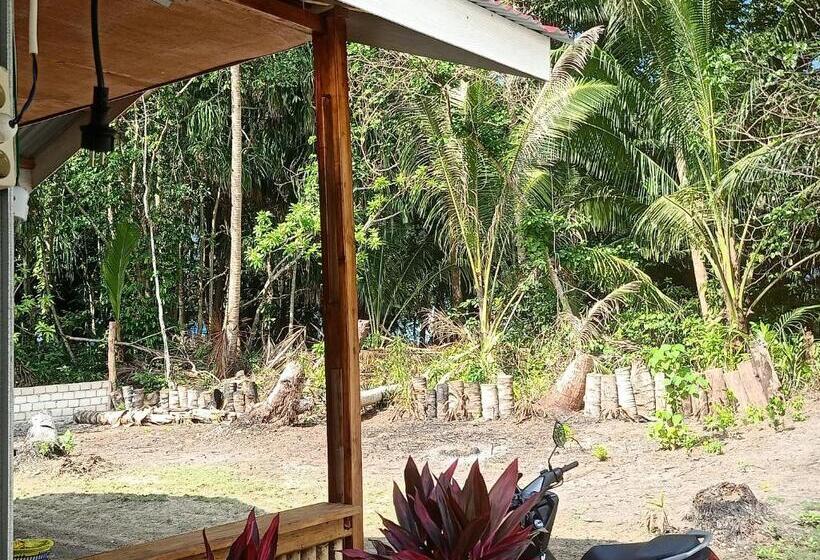 オーシャンビューファミリールーム, Renata Cottage