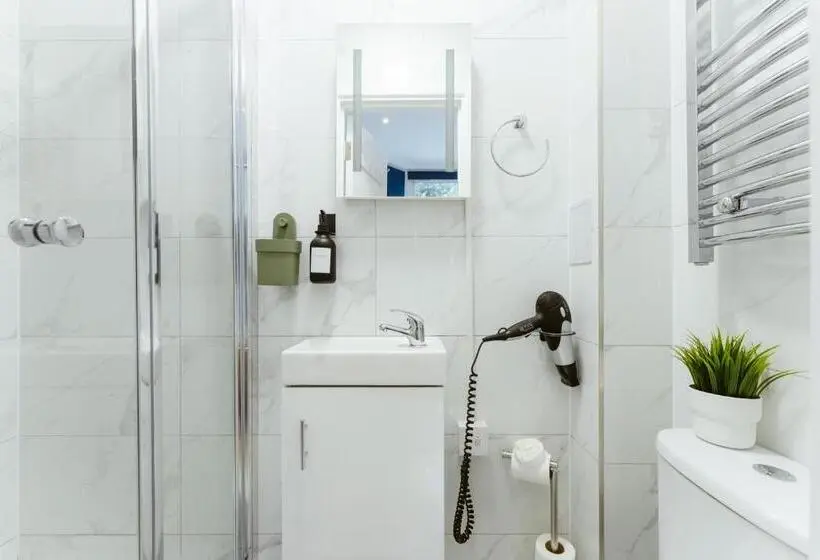 Deluxe-studio, The Finsbury Park Star Apartments