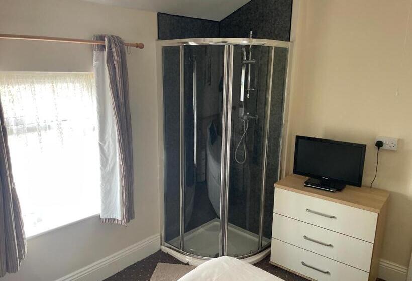 标准单人间, The Waterside