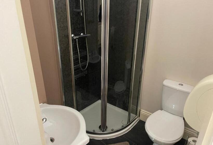 标准间, The Waterside