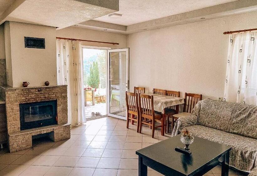 غرفة قياسية رباعية, Vila Ivan