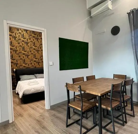 庭の見える１ベッドルームアパートメント, Regis 2 Appartamenti Resort Centro Storico
