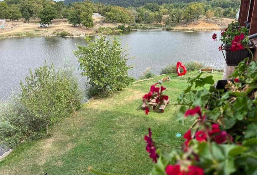 スタンダードルーム, ваканционно селище романтика