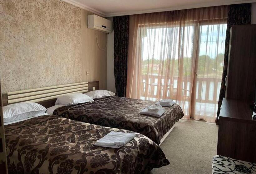 スタンダードルーム, ваканционно селище романтика