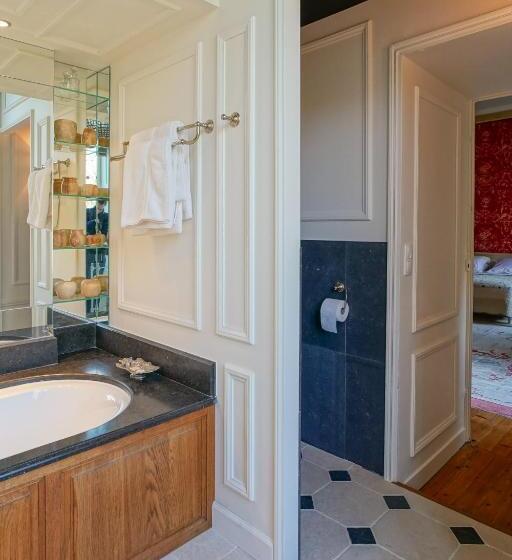 标准房带园景, Château De Thouaré