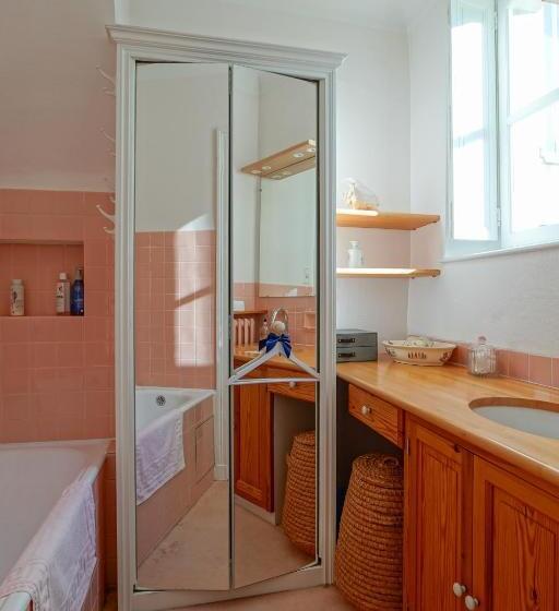 标准间, Château De Thouaré