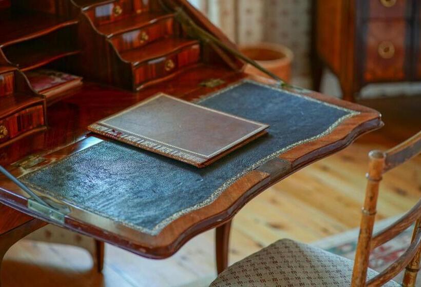 高级大房间, Château De Thouaré