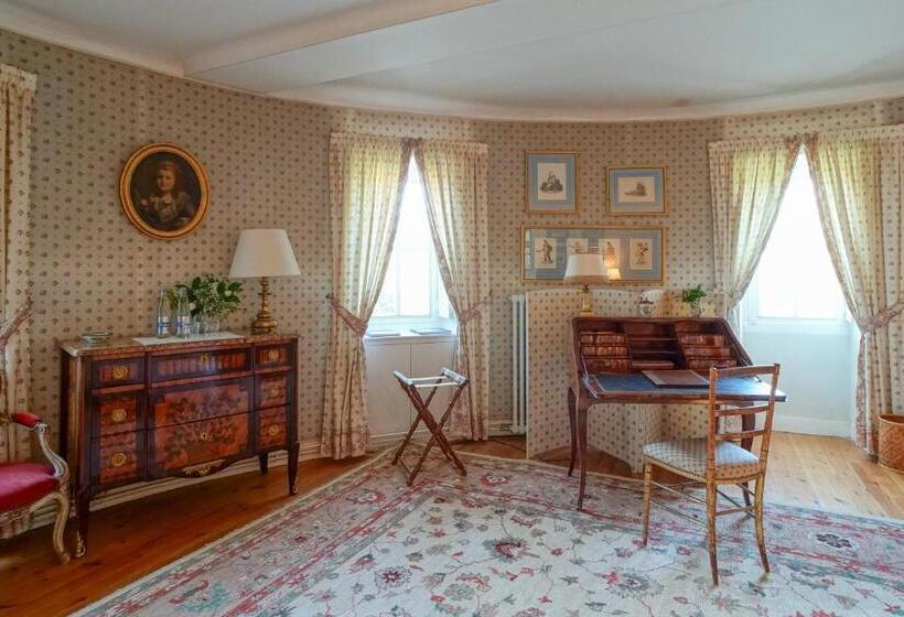 高级大房间, Château De Thouaré