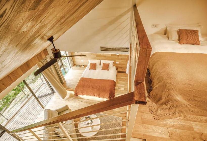 غرفة عائلية مطلّة علي الجبل, Moganshan Spring Mountain View B&b