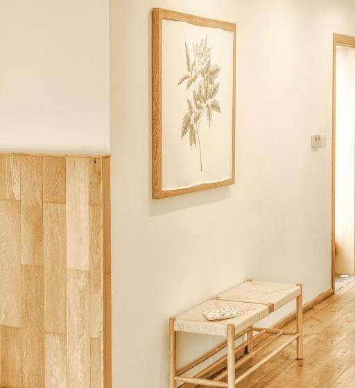 غرفة عائلية مطلّة علي الجبل, Moganshan Spring Mountain View B&b