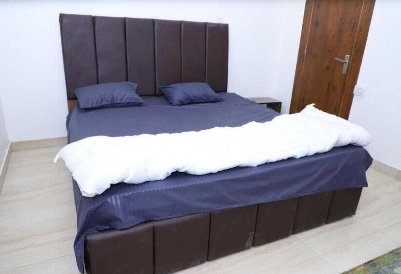 חדר קלאסי לשלושה, Oyo Flagship The Secret King Guest House