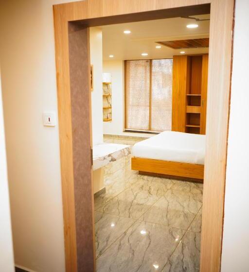 جناح ديلوكس, Signum Cityscapes Landmark, Dahej