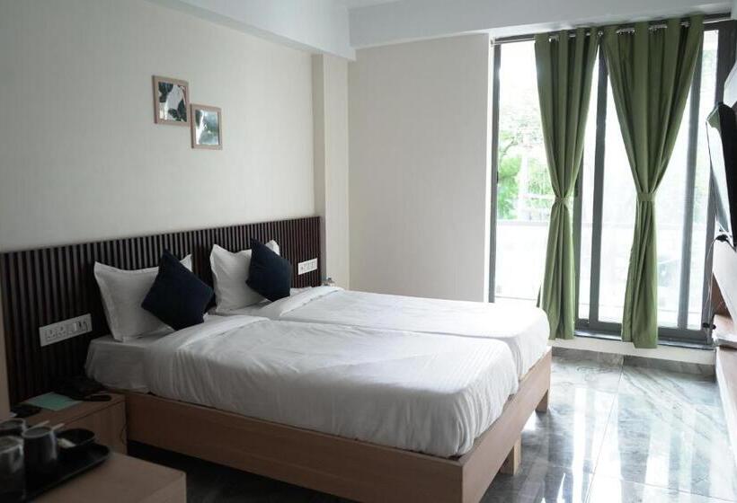 Номер Deluxe, Signum Cityscapes Landmark, Dahej
