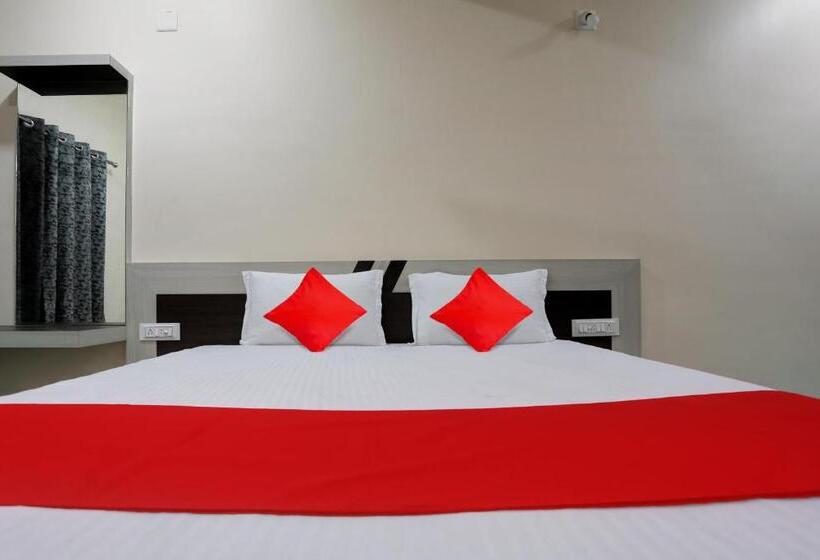 غرفة كلاسيكية ثلاثية, Oyo Flagship Hotel Divine Inn