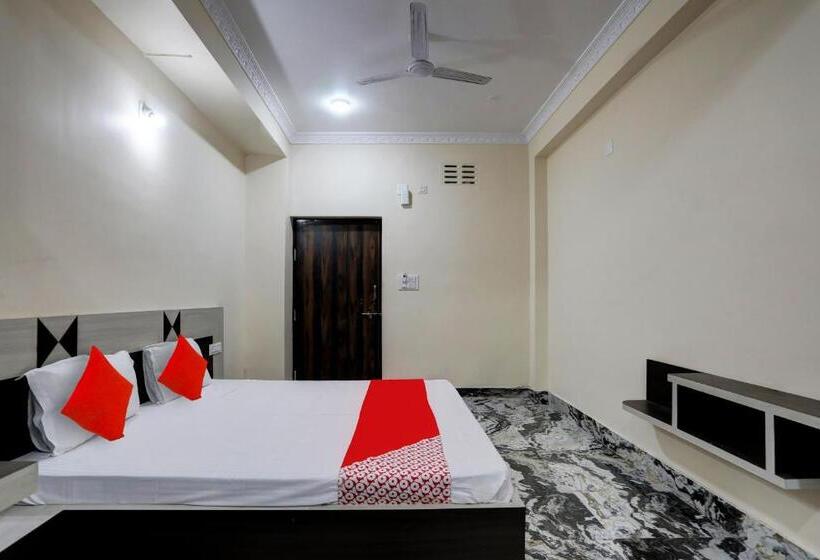 غرفة كلاسيكية ثلاثية, Oyo Flagship Hotel Divine Inn