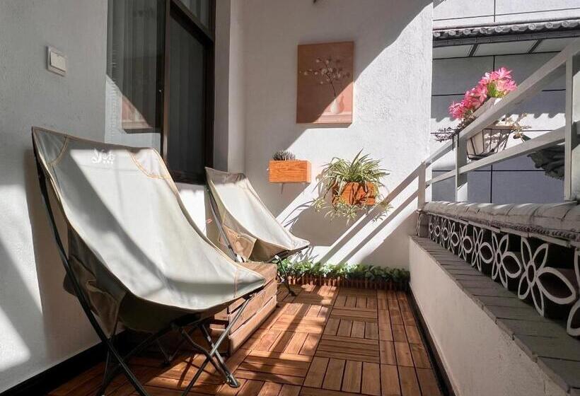 غرفة قياسية سرير كينج, Dali Ancient City Rain Inn