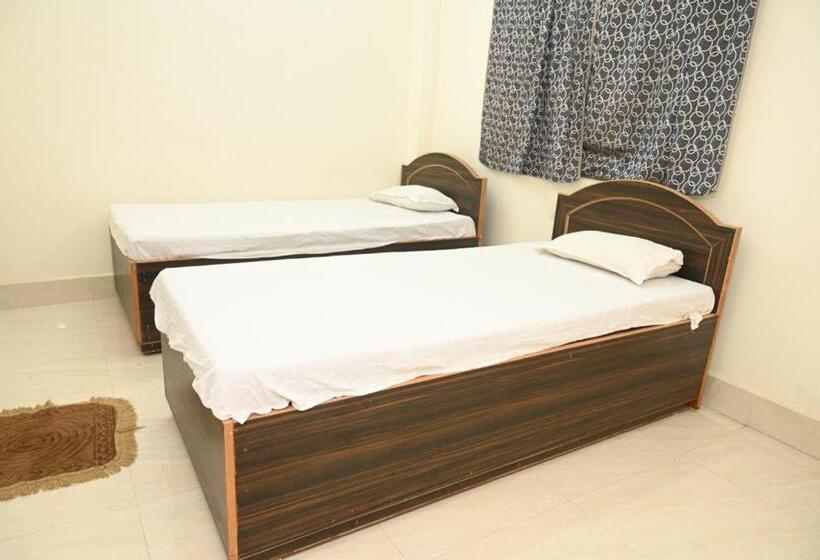 غرفة ديلوكس مزودة بشرفة, Shubham House