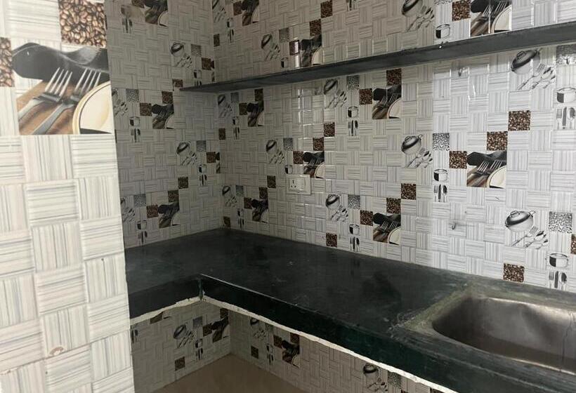 غرفة ديلوكس مزودة بشرفة, Shubham House