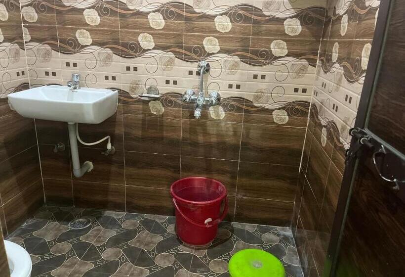 غرفة ديلوكس مزودة بشرفة, Shubham House