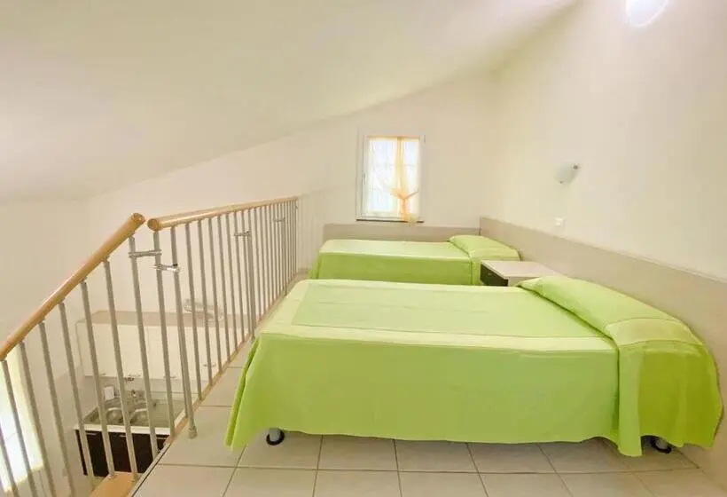ドゥプレックスルーム, Residence With Swimming Pool In Mazzanta Just 600 Meters From The Beach
