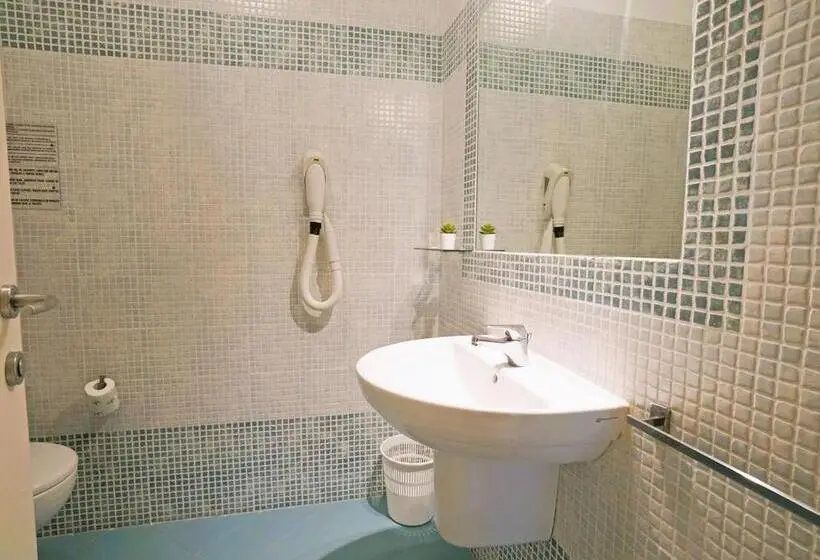 2ベッドルームアパートメント, Residence With Swimming Pool In Mazzanta Just 600 Meters From The Beach