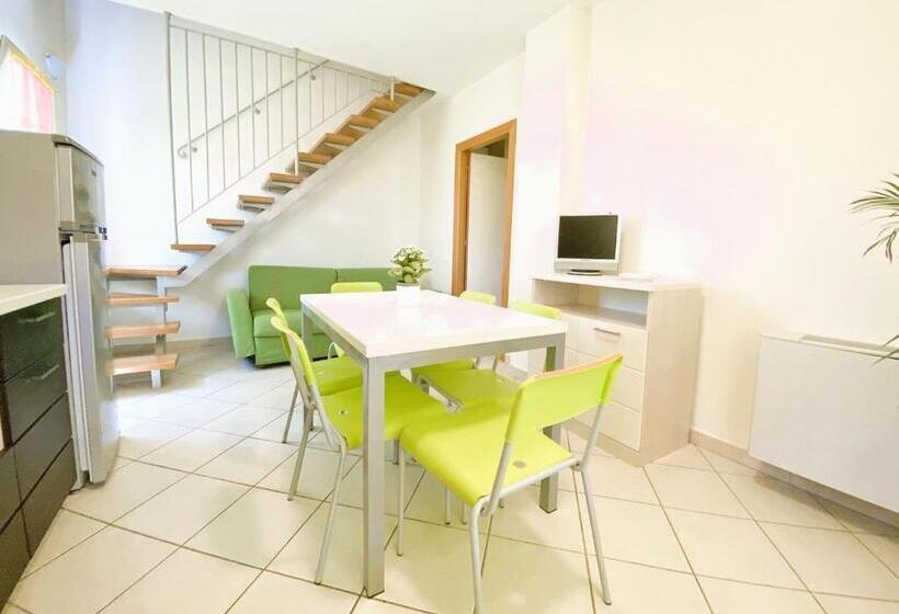 דירת שני חדרים, Residence With Swimming Pool In Mazzanta Just 600 Meters From The Beach