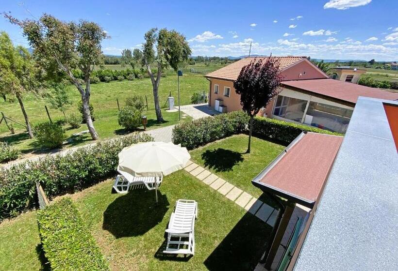 דירת שני חדרים, Residence With Swimming Pool In Mazzanta Just 600 Meters From The Beach