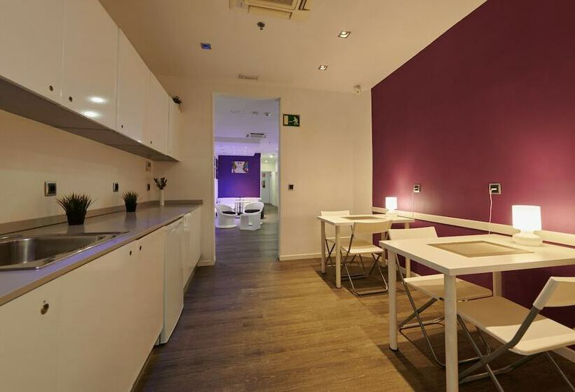 اتاق استاندارد, Hostal Mayerling Centro